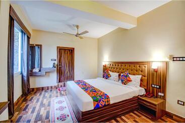 Fabhotel Rikhila S Regency