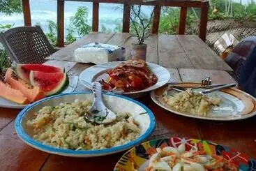 ペンション Isara Beach Paradise