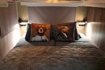 مبيت وإفطار Bnbheerhugowaard Wooden