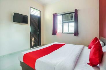 Hotel Flagship Dezire Residency