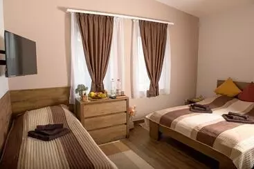 تختخواب و صبحانه Ehotel Esztergom