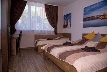 Bed and Breakfast Ehotel Esztergom