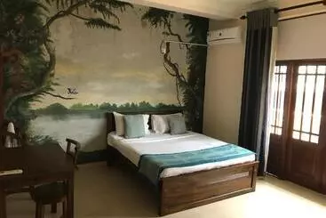 Hotel Amani Lake Resort