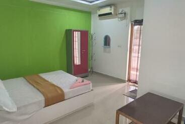 בית מלון כפרי Greenvalley Residency