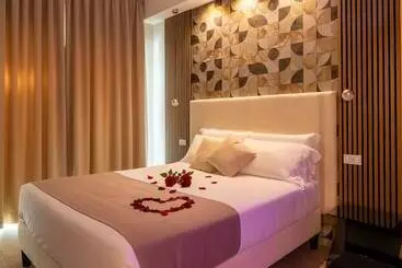 پانسیون Albadea Suites&jacuzzi