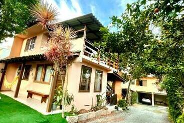 فندق صغير Pousada Happy