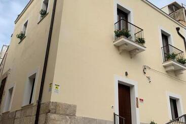 تختخواب و صبحانه Al Borgo Ritrovato