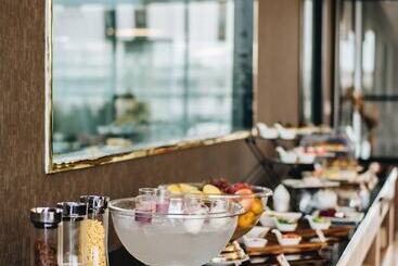 בית מלון כפרי Grand Central Premier