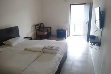 ホテル Grand Daswal B&b