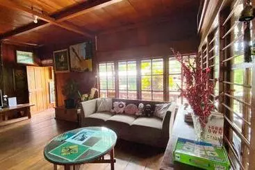 Pensão Rumah Kayu Sulawesi Antique