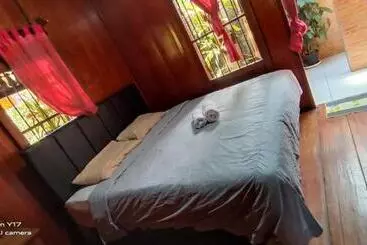 Pensione Rumah Kayu Sulawesi Antique