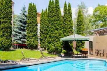 Forest 1961 Boutique Hotel & Restaurant