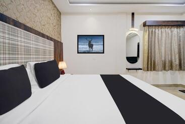 Super Hotel O Vijayawada Near Railway Station