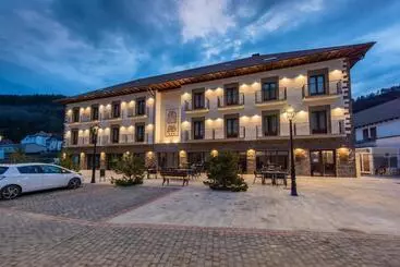 Hotel Silken Puerta De Irati