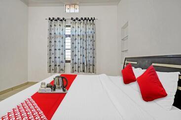 Flagship Hotel 4 Seasons