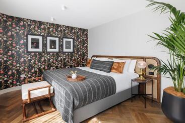 فندق 202 Elizabeth