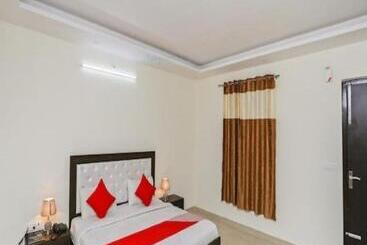 Hotel Park View, Rohtak