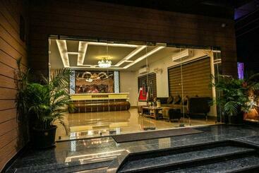 Hotelli Md Farms And Resorts