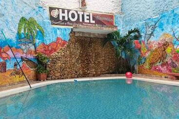 Hôtel Plaza Confort Inn