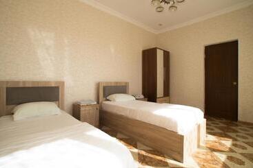 ペンション Bagrat Guest House