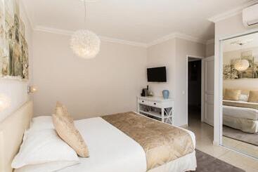 Bed and Breakfast Les Chambres D Hôtes De Mougins