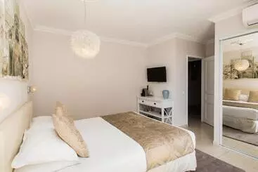 Bed and Breakfast Les Chambres D Hôtes De Mougins