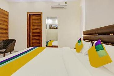 Itsy Hotels Vedansh