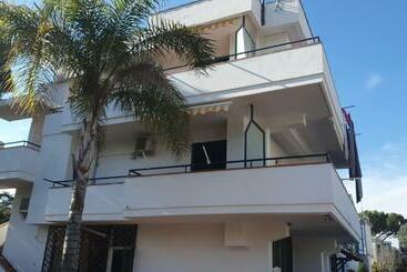 هتل آپارتمان Residence Anna