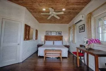 Bed and Breakfast A Stone's Throw Away