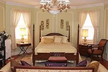 Bed and Breakfast Port City Guest House