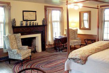 مبيت وإفطار The Inn At Bingham School