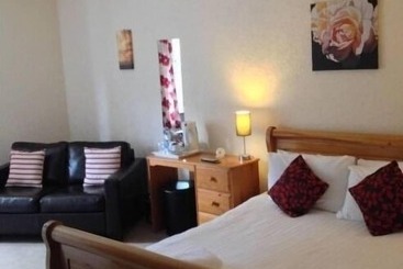 膳宿费 The Royal Lodge