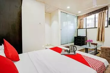 ホテル Nirvana Lodging & Boarding By Wb Inn