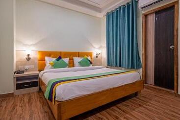 Отель Treebo Shakuntalam, Near Lucknow Airport