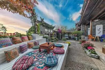 ホテル Lijiang Ancient Town Mountain View Guest House