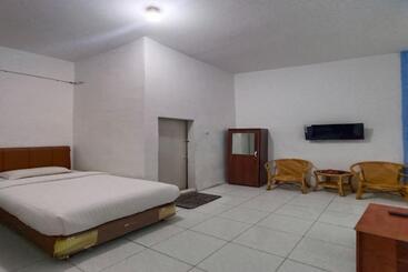 هتل Oyo 92207  Koperasi