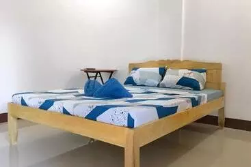 Pension  Za Priscila Tourist Inn