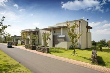 Resort Castlex Golf Villa