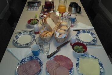 B&b Pipowagen Het Wellnesst Op Wellness Camping En B&b Stoltenborg