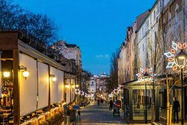 Pensão Traveling Actor