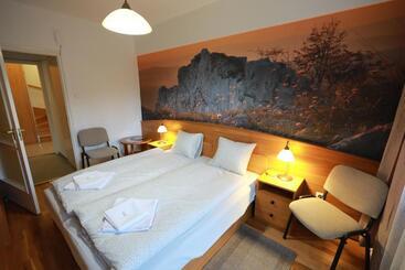 Hotel Geopark Vendégház