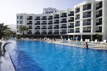 Marvista Deluxe Resort