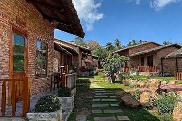 Cottages Resort  Ong Lang Beach