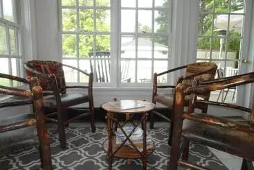 Bed and Breakfast The Bond 1786 Inn