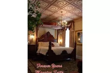 Lockheart Gables Romantic Bed And Breakfast