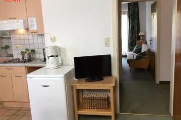 관광객 아파트 Gadenstätter Apartments In Der City