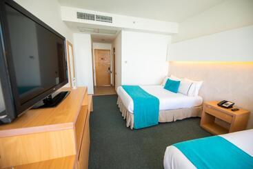 Hotel Enjoy San Antonio