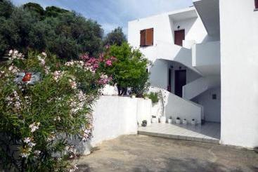 ツーリストアパートメント Irini Studios