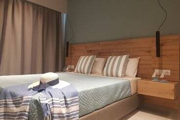 George Deluxe Apartments