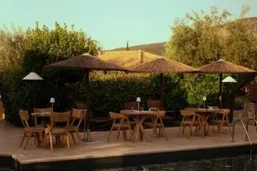 فندق Anthemion Suites And Villas